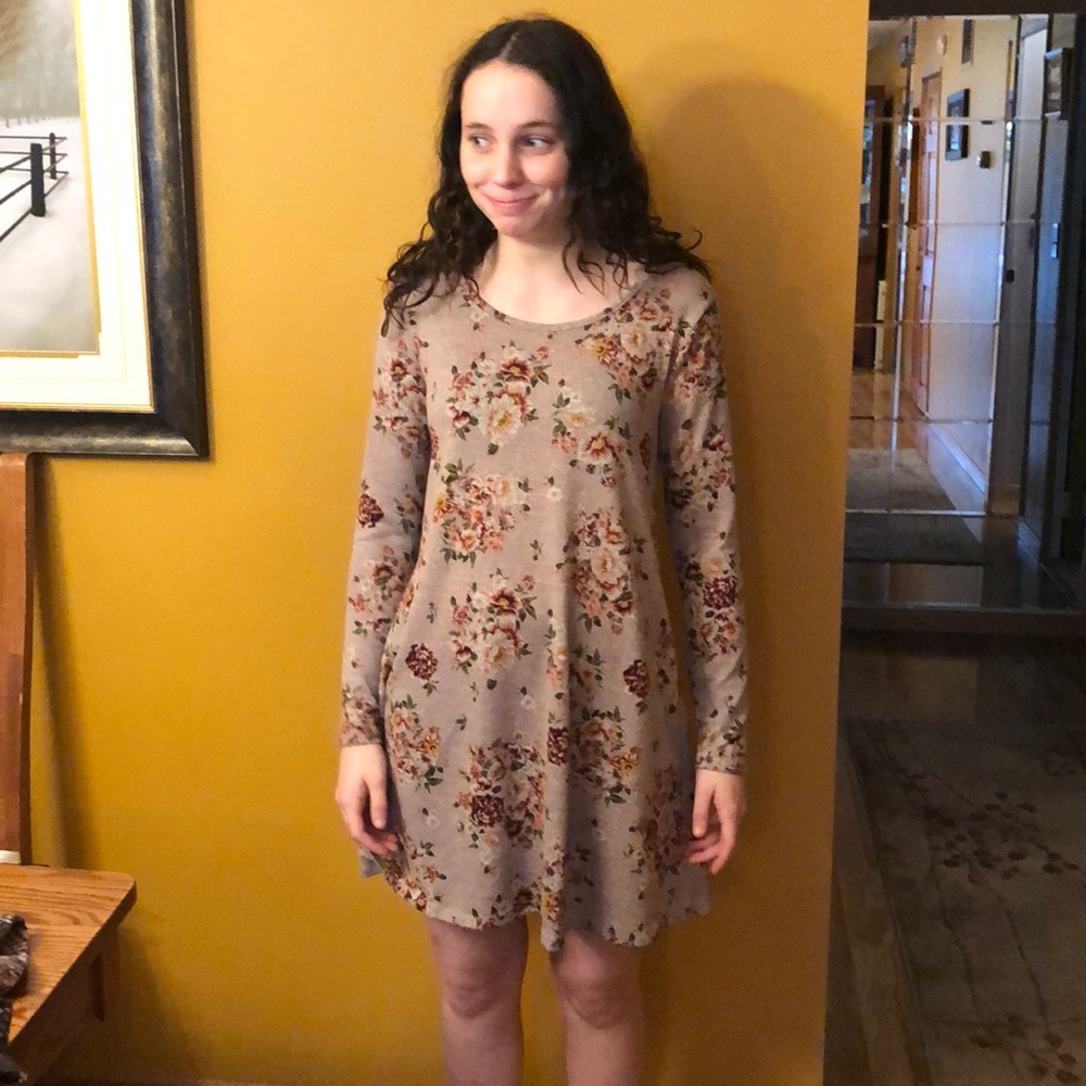 Floral, light sweater dress, Just be S